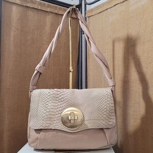 Vince Camuto Tan Smooth Napa Leather and Reptile Pathern Flat  Shoulder Bag